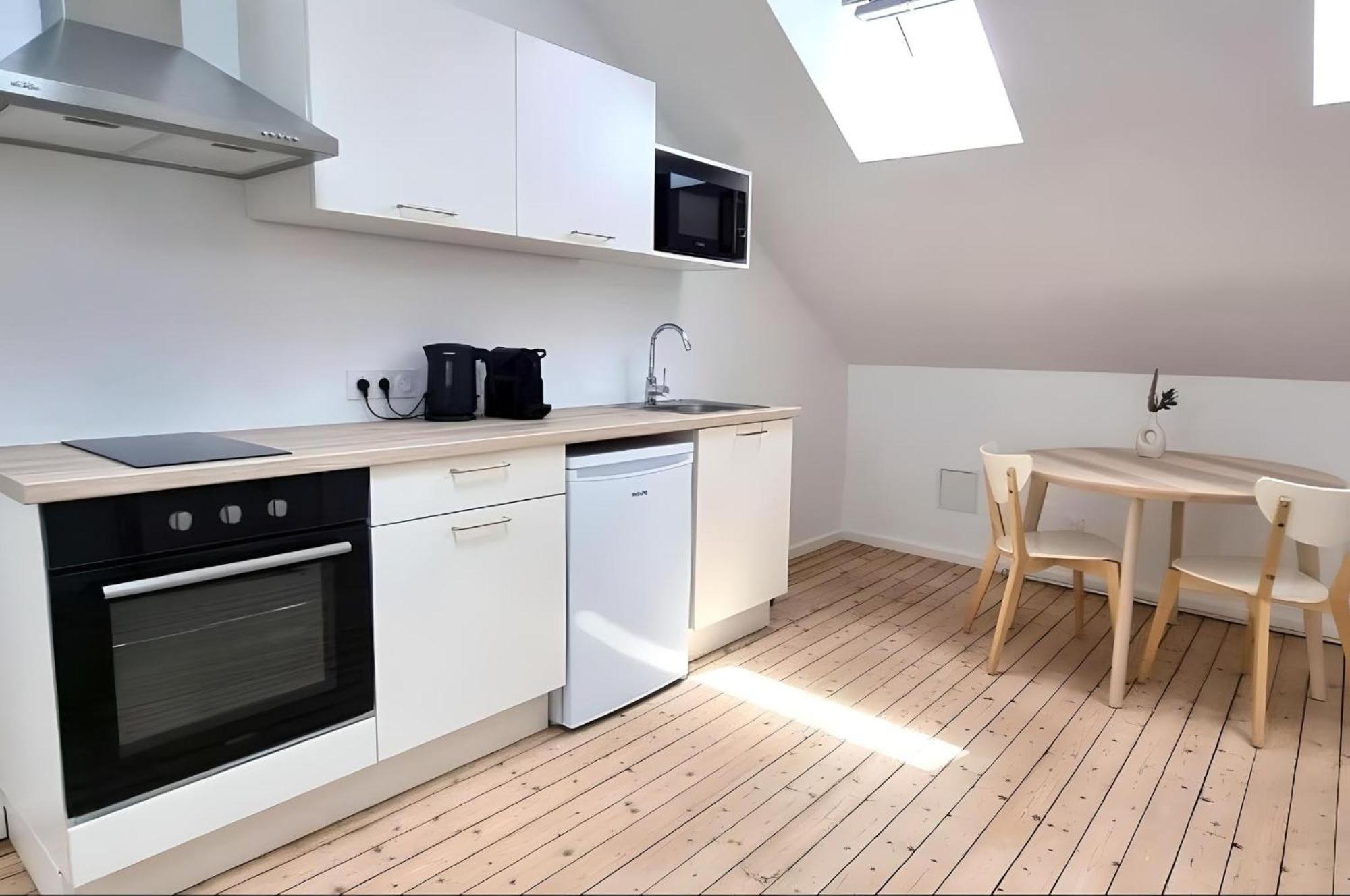 Loft Lumineux Tres Spacieux - Parking Gratuit Chateauroux Exterior photo